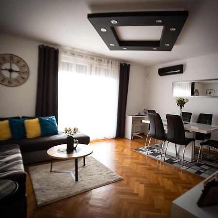 Apartman Elly Slavonski Brod Exterior photo